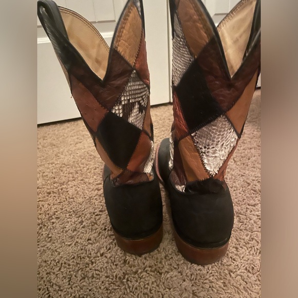 Larry Mahan western Boots with patch work. These are an 11D but fit a 10.5 D - Picture 2 of 4